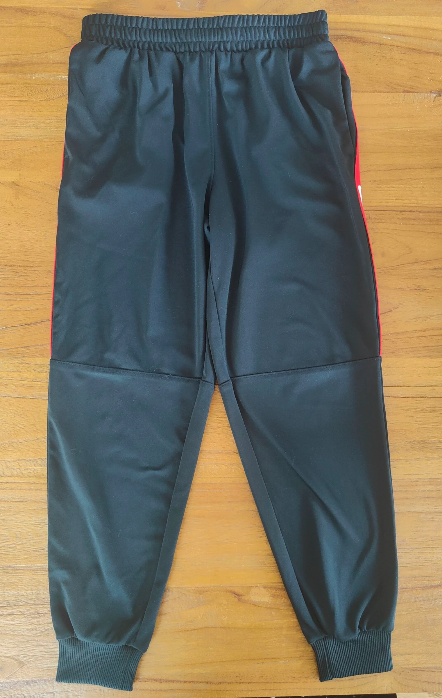 Pantalon de jogging Nike noir Taille M (10-12 ans)